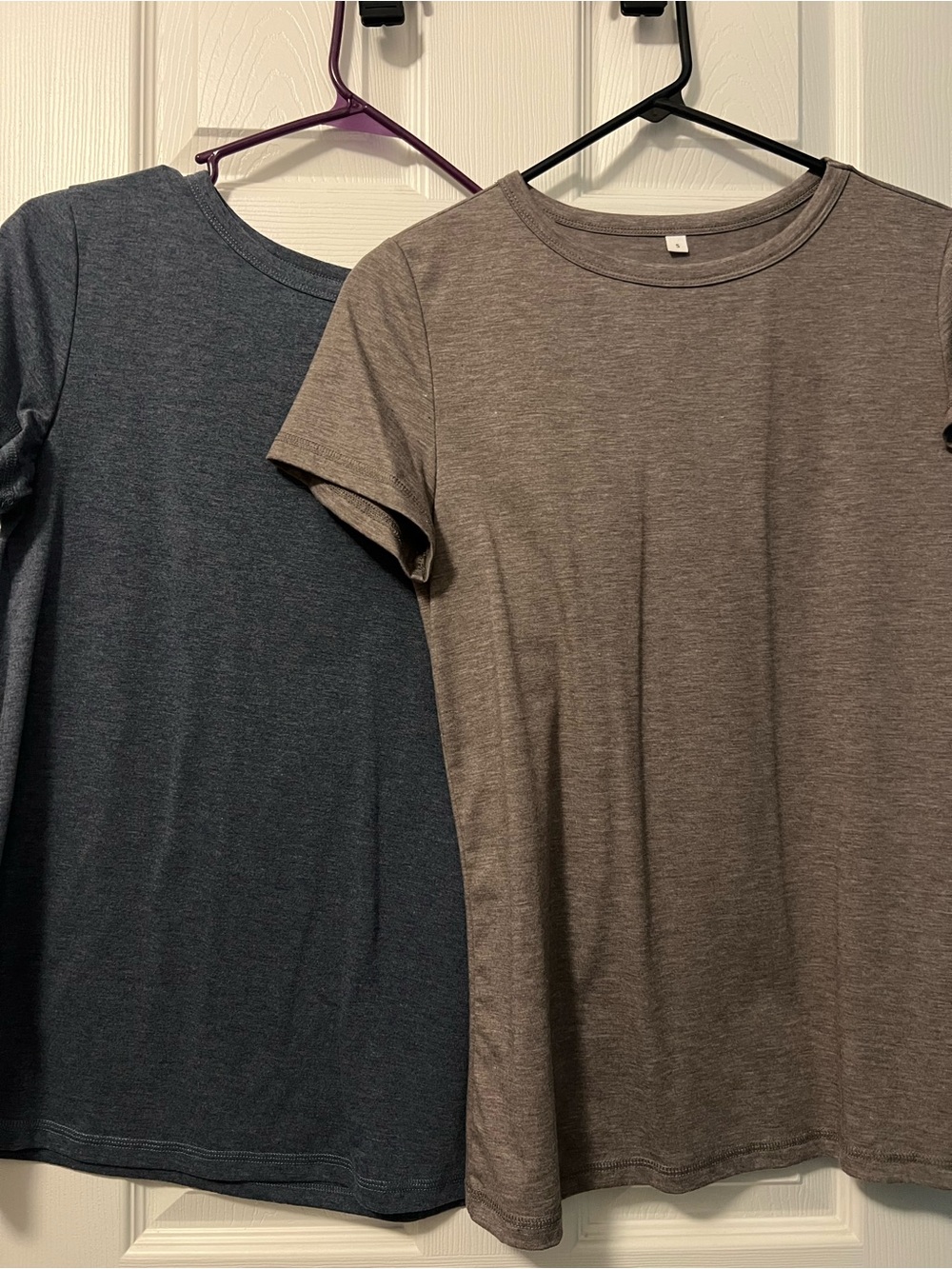 Crew Neck T-Shirt - Gray and navy